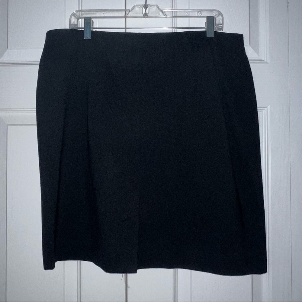 J. Jill black knit skirt. Size Large Petite
